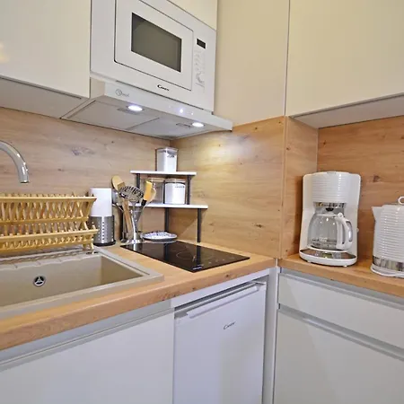 Apartman Bryza - Monte Cassino 8-6 - Garage Swinoujscie