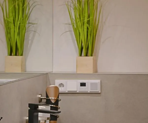 Bryza - Monte Cassino 8-6 - Garage *